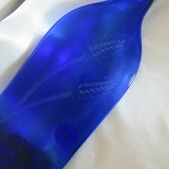 BLue Glass Flat Wine Bottle Shilo Glass - Picture 5 of 7
